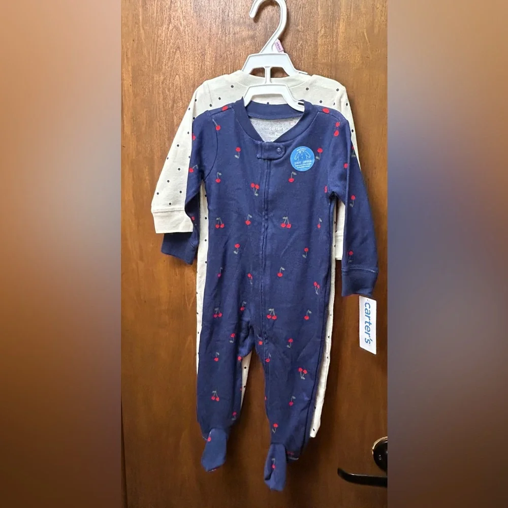 NWT Carter’s Two Piece Sleeper Pajamas size 9 months